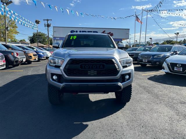 $34299 : 2019 Tacoma 4WD SR Double Cab image 2