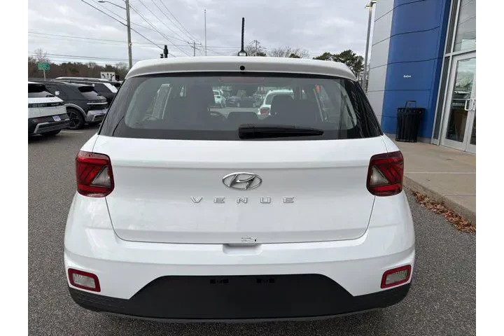 $19977 : Hyundai VENUE 2025 SE 4dr Cr image 7