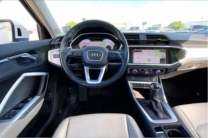 $25024 : Audi Q3 2022 AWD quattro S l image 5