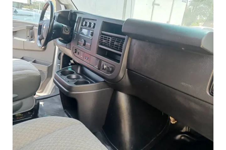 $19900 : 2020 Express 2500 image 5