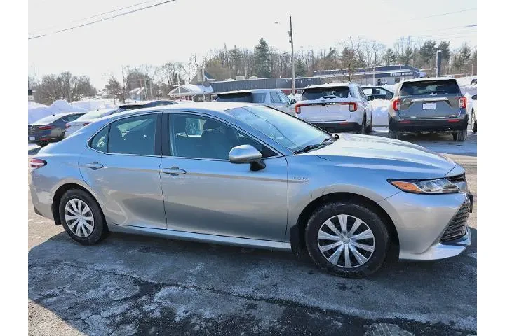 $22671 : Toyota Camry Hybrid 2020 LE image 8