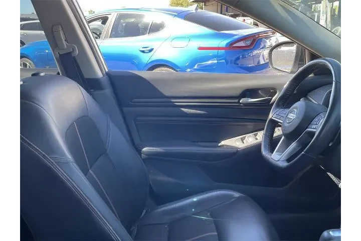 $22999 : Nissan Altima 2022 2.5 SR 4d image 6