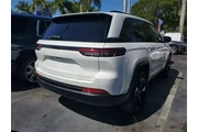 $26990 : Jeep Grand Cherokee 2023 4x2 thumbnail