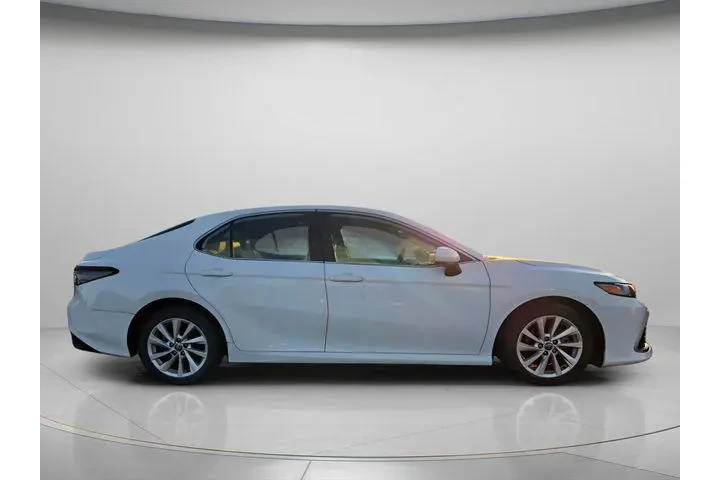 $22991 : Toyota Camry 2022 LE 4dr Sed image 6