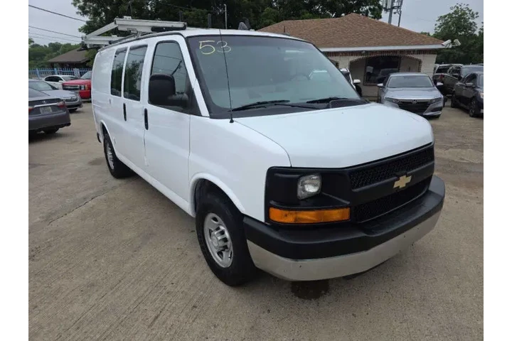 $13000 : 2014 Express 2500 image 3