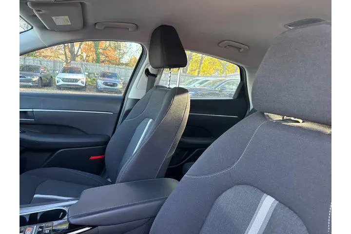 $21987 : Hyundai SONATA Hybrid 2023 B image 10