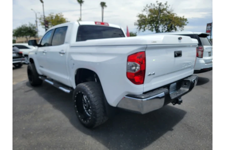 2014 Toyota Tundra LIMITED image 2
