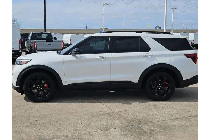 $40000 : Ford Explorer 2023 AWD ST 4d image 6