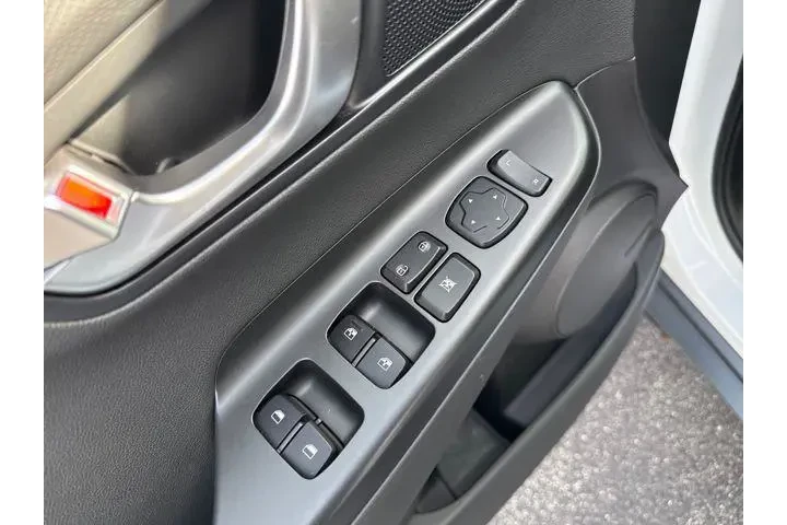 $18983 : Hyundai KONA 2022 AWD Limite image 10