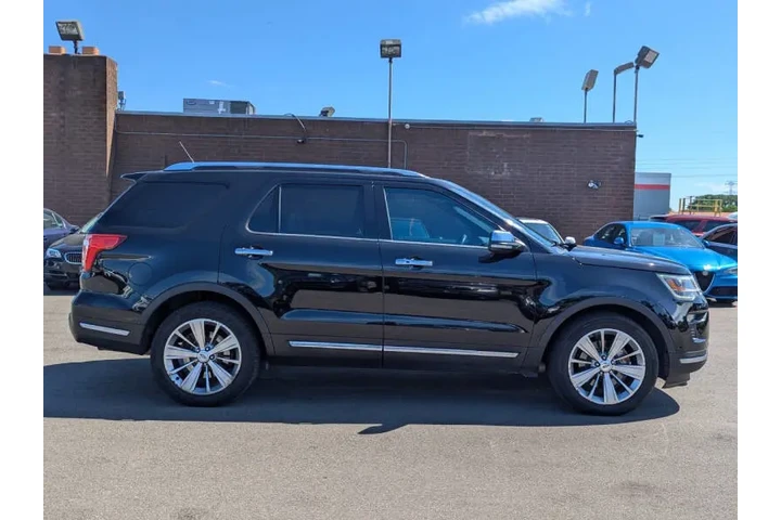 $15974 : 2018 Explorer Platinum image 5