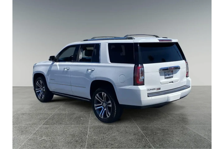 $35645 : GMC Yukon 2018 4x4 Denali 4d image 3