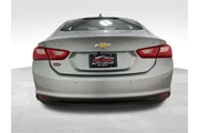 $16585 : Chevrolet Malibu 2024 LT 4dr thumbnail