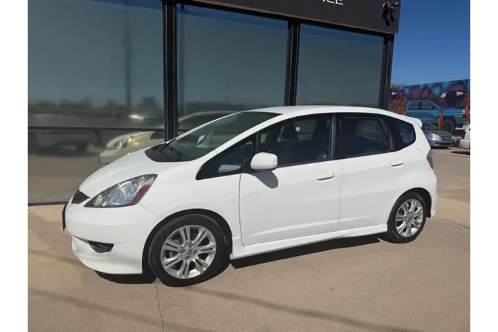 $8495 : 2011 Fit Sport image 5