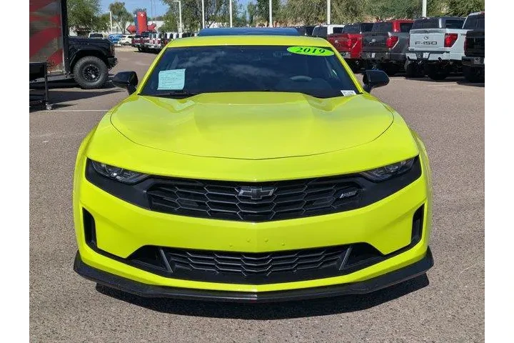 Chevrolet Camaro 2019 LT 2dr image 9
