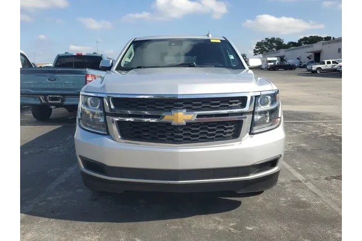 $17795 : Chevrolet Tahoe 2017 4x2 LT image 2