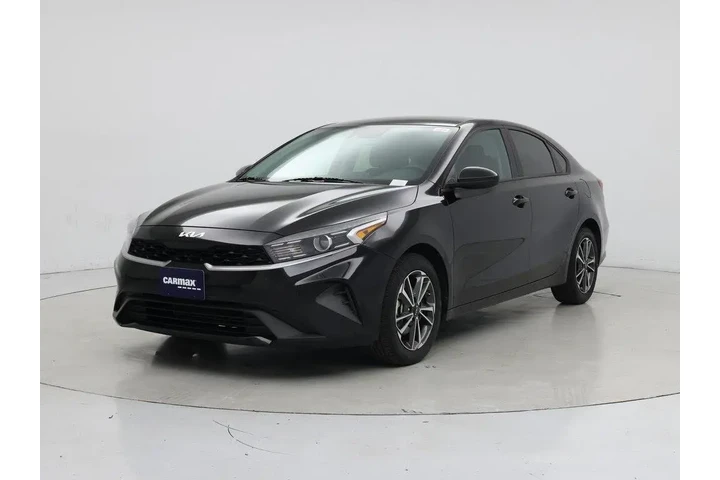 $18998 : Kia Forte 2023 LXS 4dr Sedan image 4