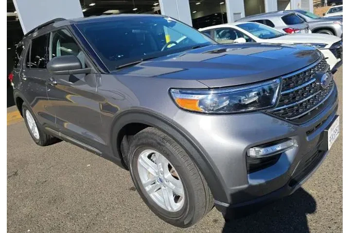 $26800 : Ford Explorer 2022 XLT 4dr S image 3