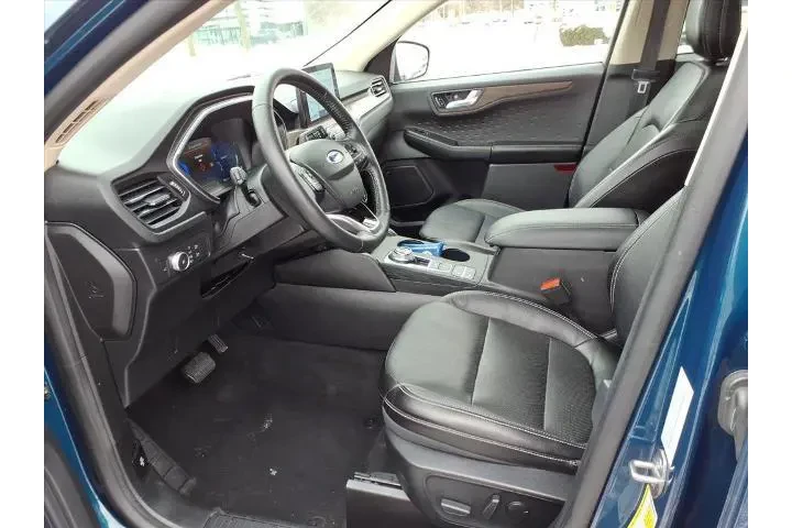 $18488 : Ford Escape 2020 AWD Titaniu image 9