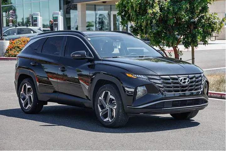 $27222 : Hyundai TUCSON Hybrid 2023 A image 6
