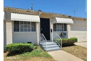 $950 : HOUSE RENT IN Montebello thumbnail