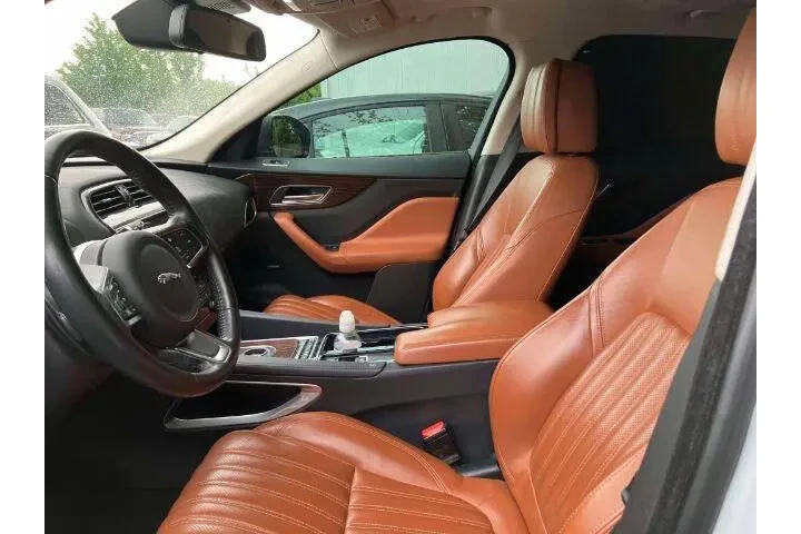 $22000 : 2018 F-PACE 35t Portfolio image 8