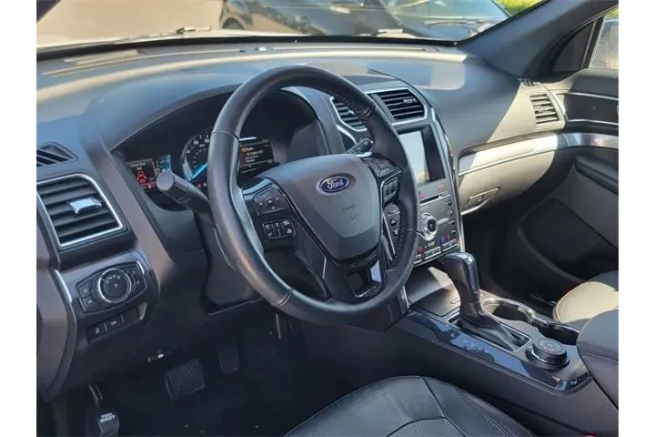 $20291 : Ford Explorer 2018 AWD Sport image 7