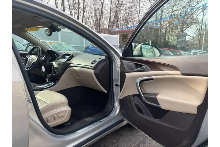 $6499 : 2011 Regal CXL Turbo image 8