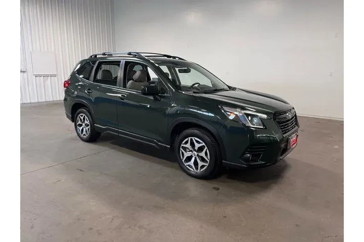 $27880 : Subaru Forester 2022 AWD Pre image 1
