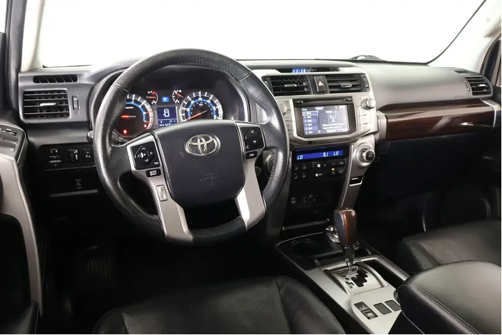 $28479 : Toyota 4Runner 2018 AWD Limi image 2