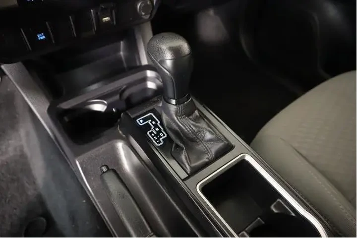 $27016 : Toyota Tacoma 2022 4x2 SR 4d image 7