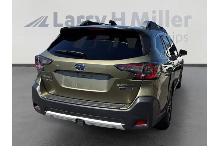 Subaru Outback 2023 AWD Tour image 5