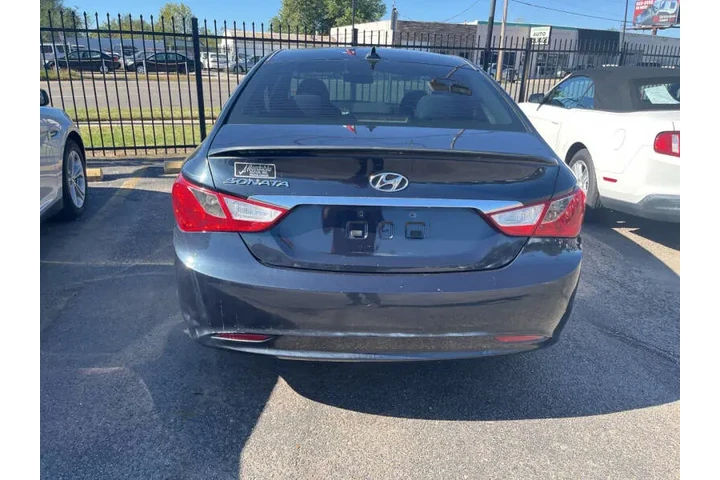 2013 Sonata GLS image 3