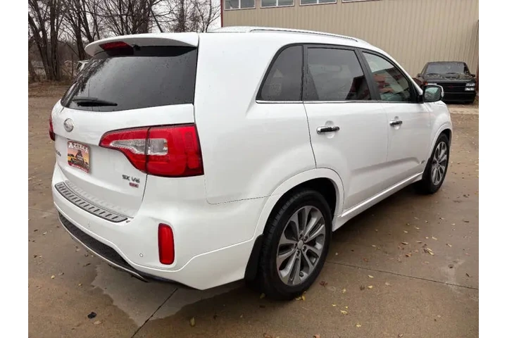 $9950 : 2015 Sorento SX image 5