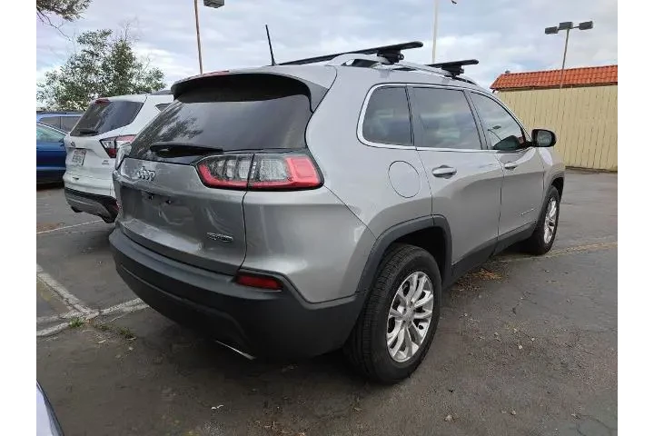 $16730 : Jeep Cherokee 2019 4x4 Uplan image 3