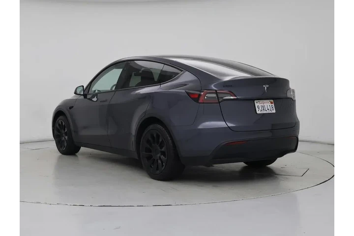 $31998 : Tesla Model Y 2023 4dr Cross image 2