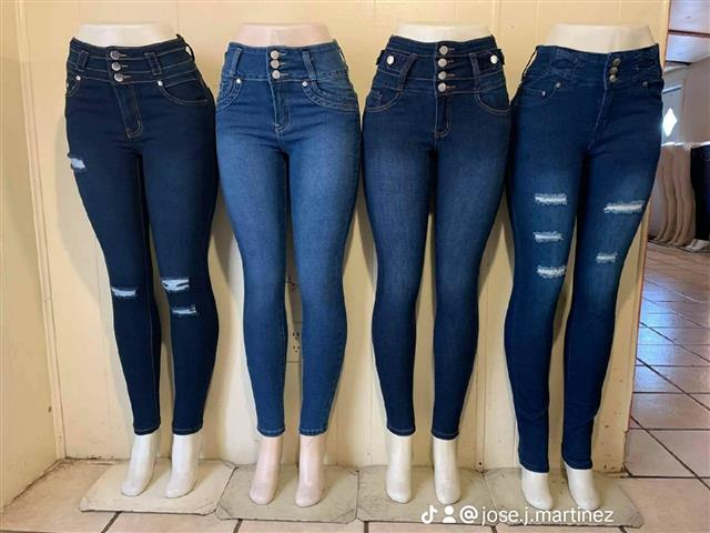 $10 : LINDOS Y SEXIS JEANS $9.99 image 2