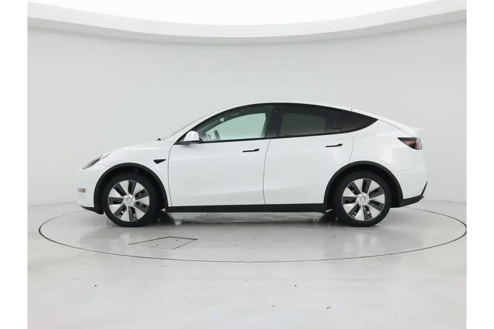 $33998 : Tesla Model Y 2022 AWD Long image 3