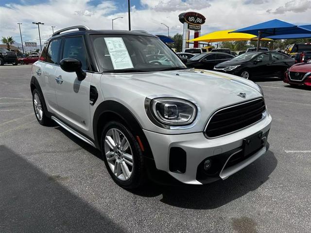 $27995 : Pre-Owned 2022 Countryman Coo image 4