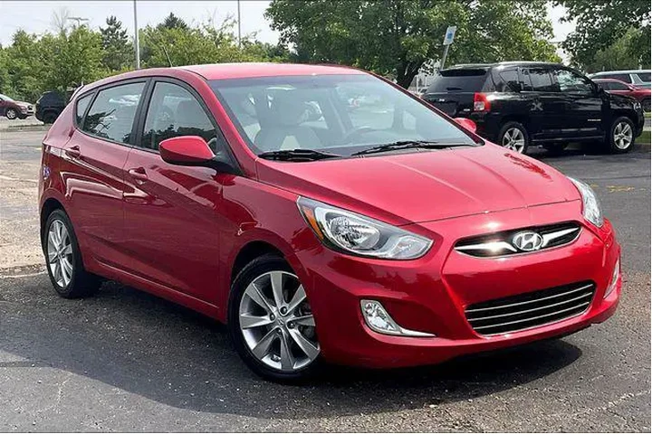$7998 : Hyundai ACCENT 2012 SE 4dr H image 1