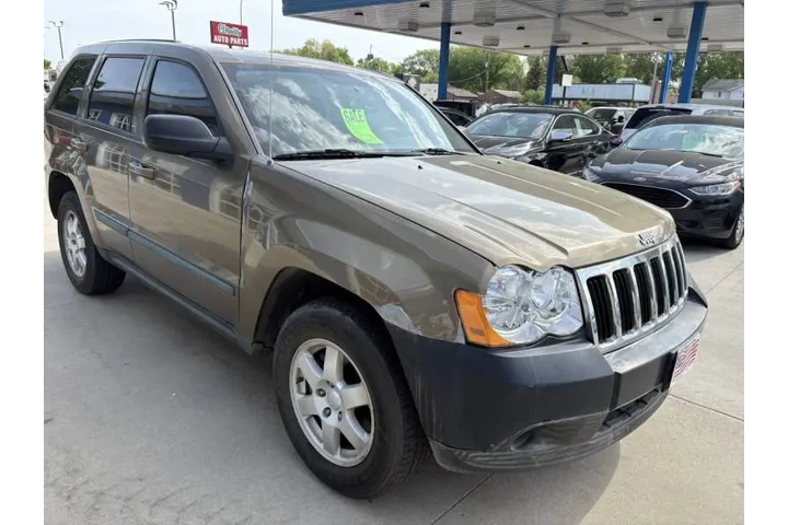 $5990 : 2008 Grand Cherokee Laredo image 5
