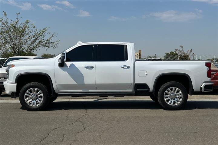 $57998 : Silverado 2500HD High Country image 9