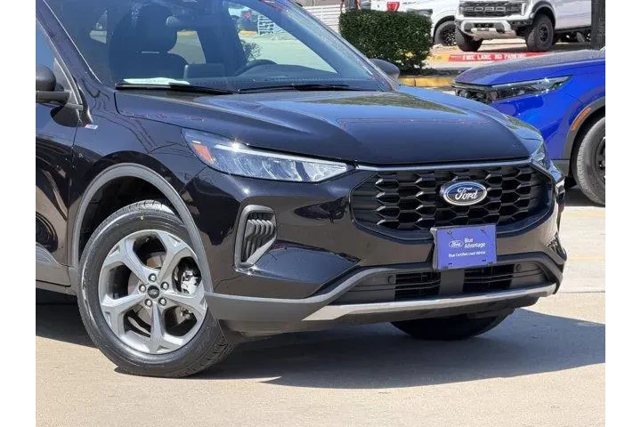 $23866 : Ford Escape 2025 AWD ST-Line image 2