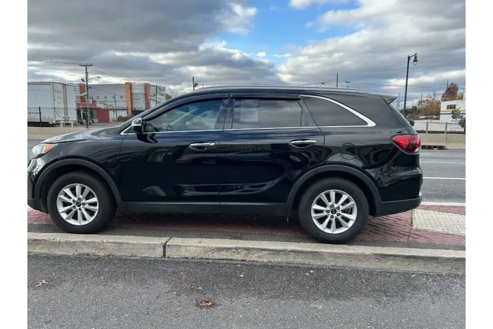 $12995 : 2019 Sorento LX image 7