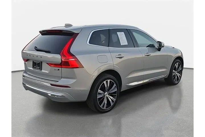 $30482 : Volvo XC60 2023 AWD B5 Plus image 5