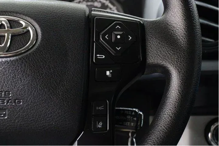 $35998 : Toyota Tacoma 2023 4x4 Trail image 10