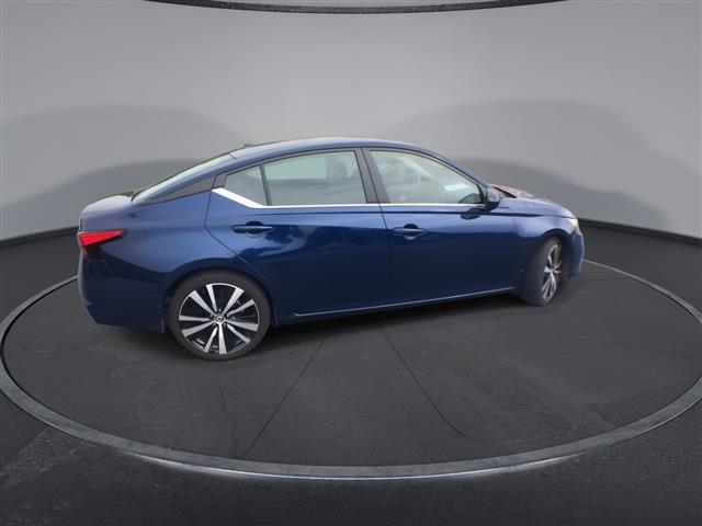 $22000 : PRE-OWNED 2022 NISSAN ALTIMA image 9