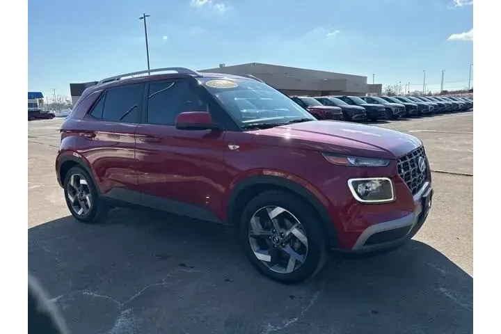 $17000 : Hyundai VENUE 2023 Limited 4 image 1