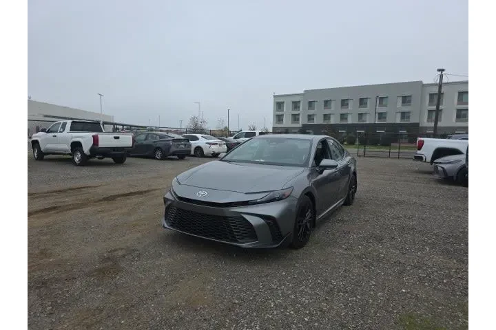 $36900 : Toyota Camry 2026 SE 4dr Sed image 3