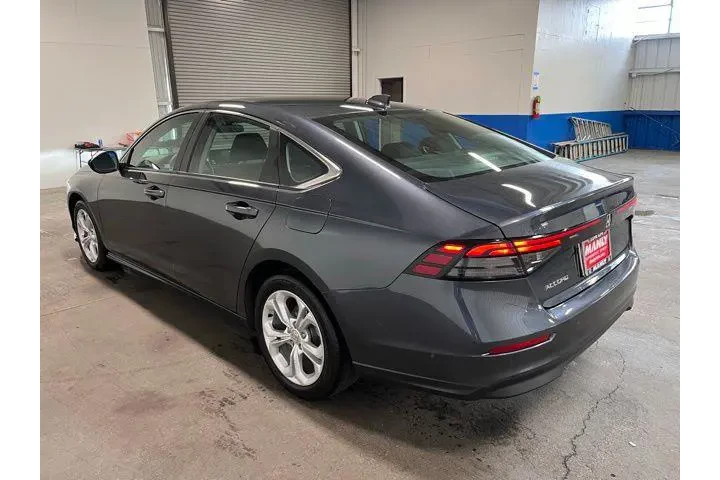 $25722 : Honda Accord 2024 LX 4dr Sed image 5