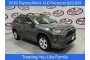 Toyota RAV4 2019 XLE 4dr SUV en Houston